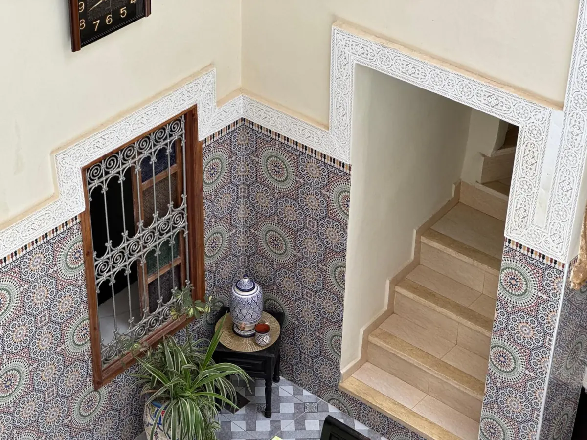 L'escalier et la fenêtre de bois
